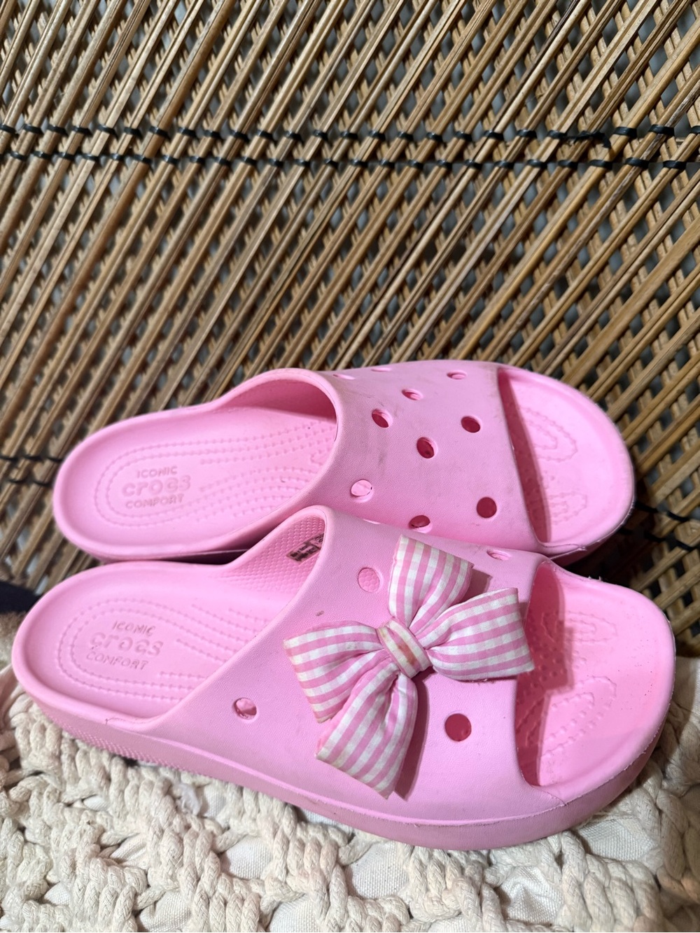 Size 7 Pink Slide Crocs Sandals with Decorative Bow